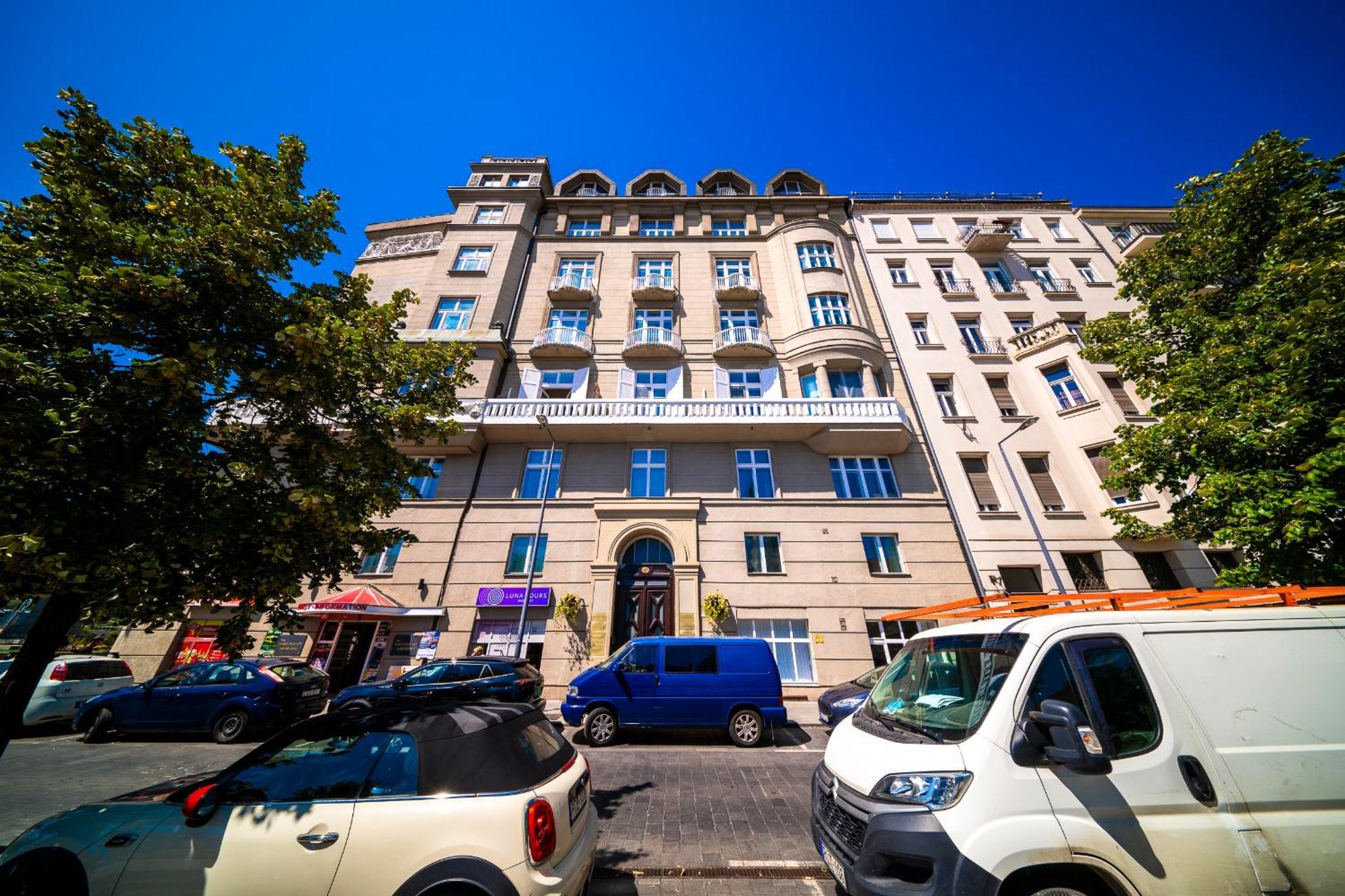 Budapest Riverfront Suite — Photos 1
